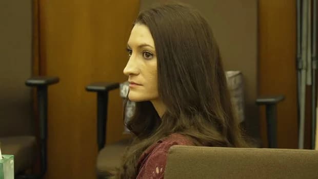 Photograph accompanying: LIVE: Lindsay Clancy Defense Rests as Psychiatrist Says She Felt an “External Force” Take Over Her Body